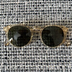 RAEN Remmy Sunglasses 49 Light Champagne Green Lenses